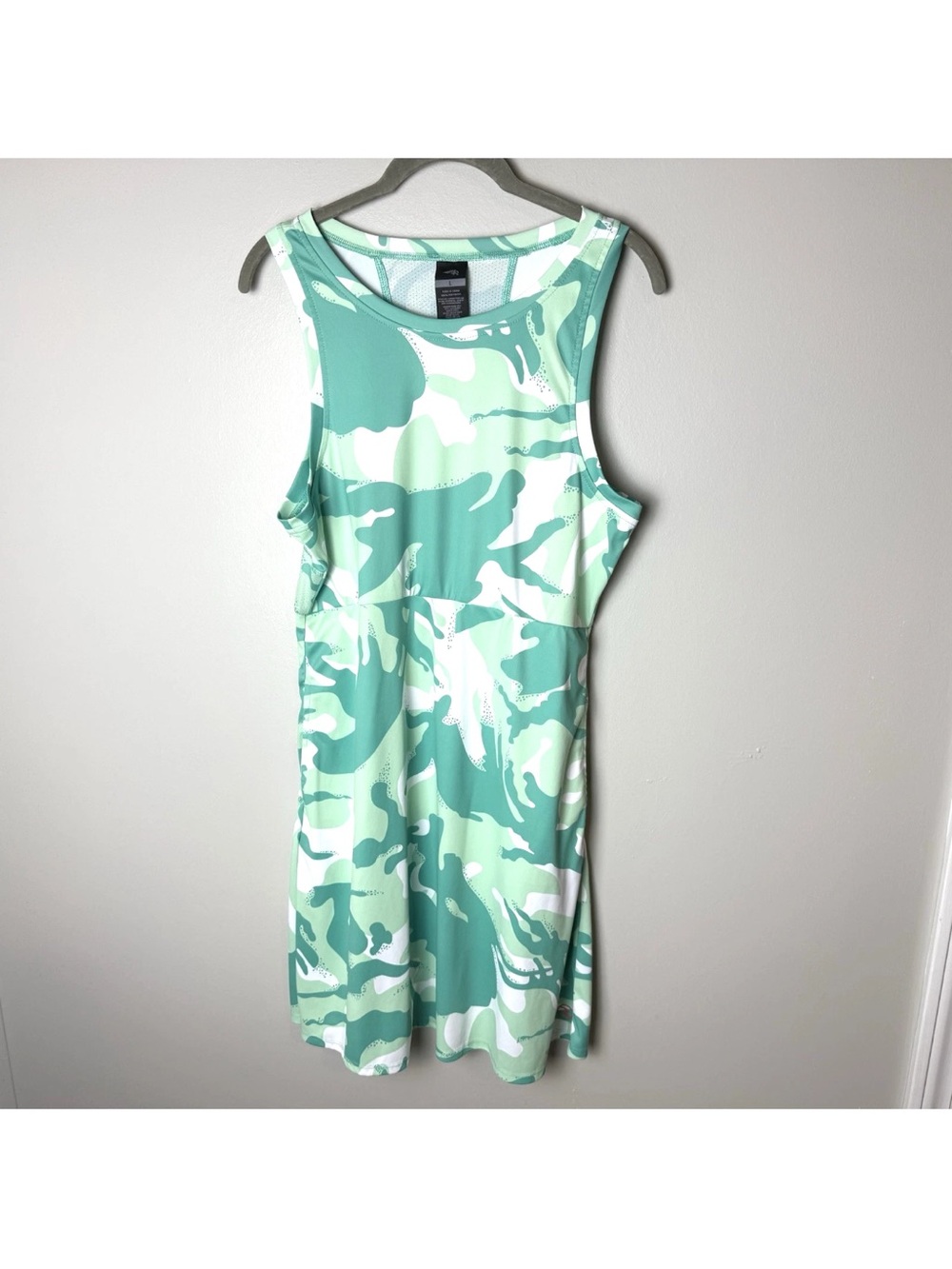 Reel Life Athletic Dress Size Large Stretch Sleeveless Green Camouflage Camo